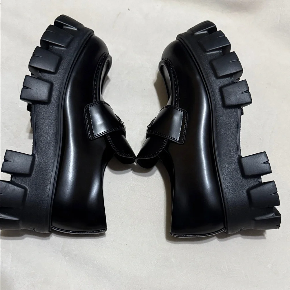 Prada Brushed leather Monolith loafers - Picture 7 of 10